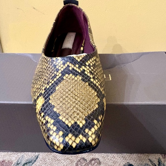 Franco Sarto 8.5 snakeskin slip on shoes - Picture 9 of 13